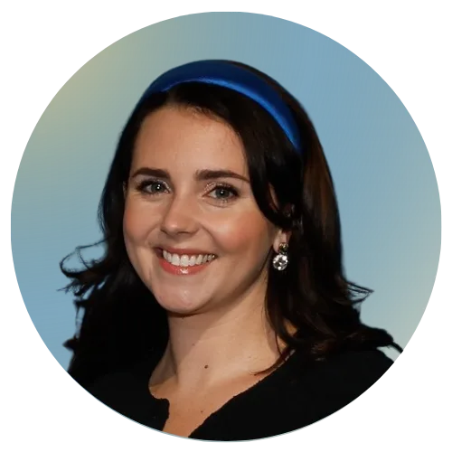 Nicole Adams headshot