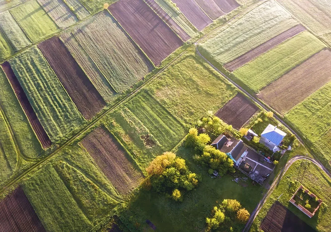 aerial-farmland-1400w